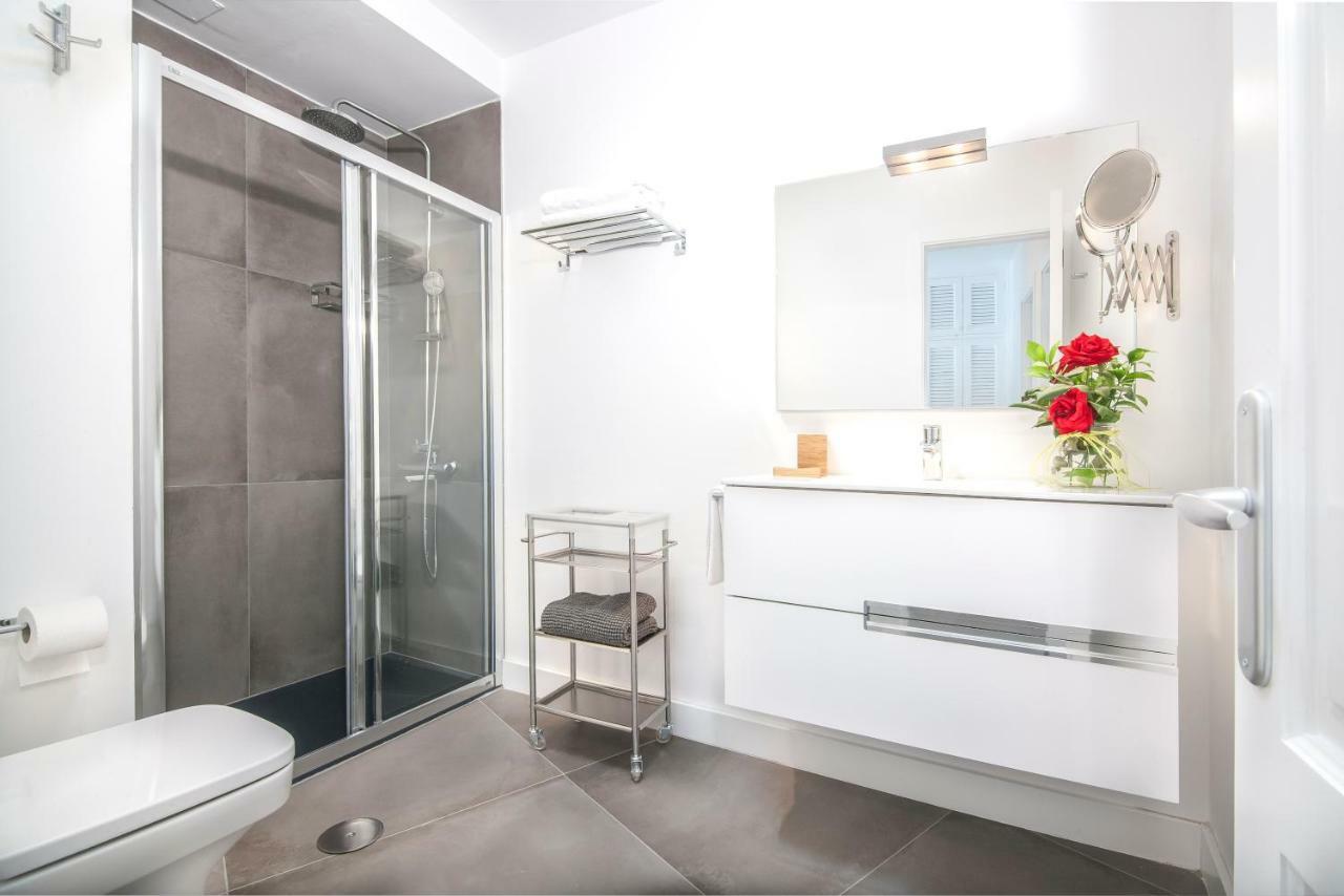 Rooms & Suites The Lighthouse تياس المظهر الخارجي الصورة